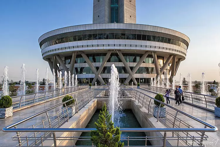 نمایشگاه تهران
